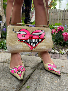 Pink lover clutch