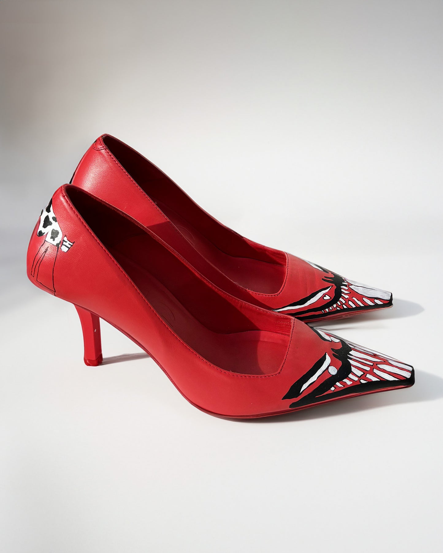 GRIN heels